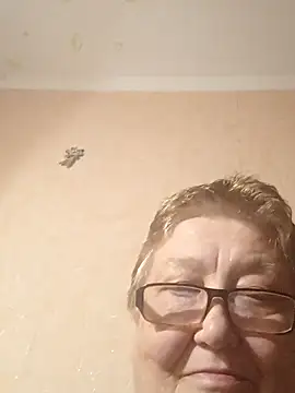 Snapshot of Katherine735 chatting on 03-06-26, 10:28 Katherine735 online show from 03-06-26, 10:28