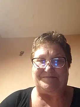 Snapshot of Katherine735 chatting on 03-27-26, 08:19 Katherine735 online show from 03-27-26, 08:19