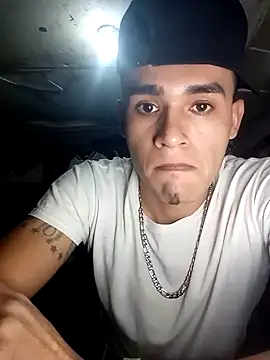 Snapshot of sexdol2 chatting on 11-16-25, 06:35 sexdol2 online show from 11-16-25, 06:35