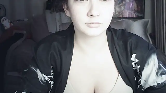 MoodieMira online show from 06-27-26, 05:07