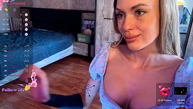 Snapshot of MaryRass chatting on 11-11-25, 06:02 MaryRass online show from 11-11-25, 06:02