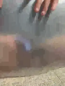 Snapshot of haruki_18old chatting on 02-12-26, 02:23 haruki 18old online show from 02-12-26, 02:23