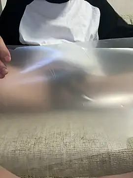 Snapshot of haruki_18old chatting on 02-19-26, 12:34 haruki 18old online show from 02-19-26, 12:34