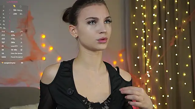 beckymadsons online show from 11-23-25, 01:22