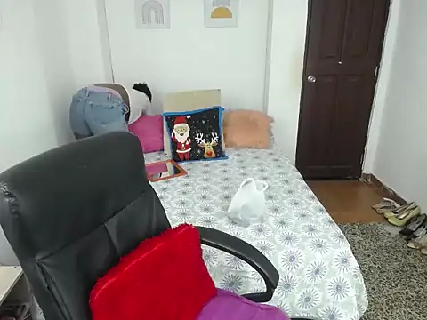 millysweetass online show from 11-18-25, 03:16