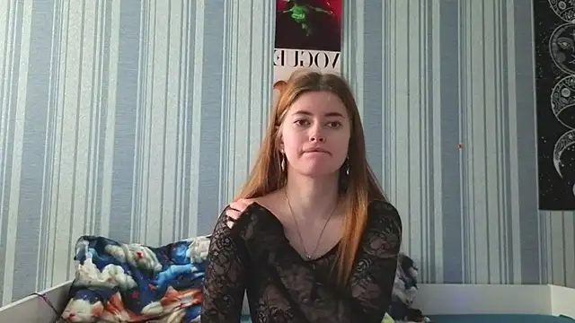 EmiliaCouple online show from 05-19-26, 11:49