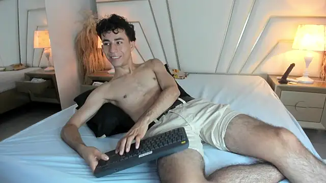 Zahir Ashar online show from 10-27-25, 11:25