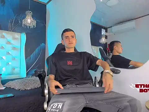 Ethan Boy  online show from 02-10-26, 08:13