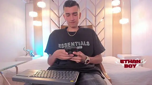 Ethan Boy  online show from 03-14-26, 09:31