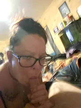 Snapshot of EdNEmSexyBlend chatting on 10-26-25, 05:24 EdNEmSexyBlend online show from 10-26-25, 05:24