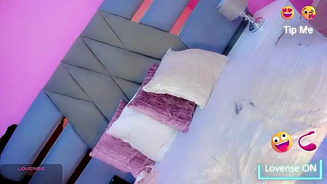 Snapshot of Kinng_Sex chatting on 02-16-26, 12:34 Kinng Sex online show from 02-16-26, 12:34