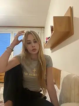 JudithCarly online show from 11-02-25, 03:47