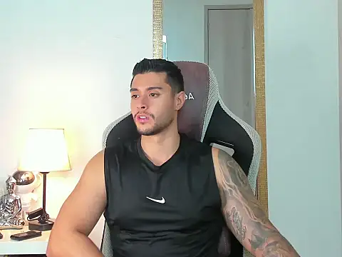 Snapshot of Ken_mailik1 chatting on 10-24-25, 11:12 Ken mailik1 online show from 10-24-25, 11:12