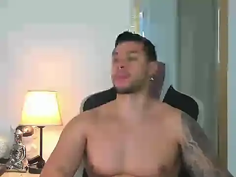 Snapshot of Ken_mailik1 chatting on 10-26-25, 10:32 Ken mailik1 online show from 10-26-25, 10:32