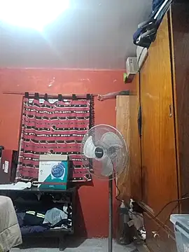 Snapshot of Ezeaxl chatting on 11-29-25, 02:36 Ezeaxl online show from 11-29-25, 02:36