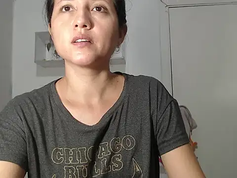 Snapshot of Renata_Rivas chatting on 02-19-26, 03:35 Renata Rivas online show from 02-19-26, 03:35