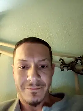 Snapshot of Graimito chatting on 02-25-26, 11:03 Graimito online show from 02-25-26, 11:03