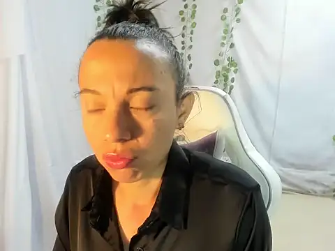 Perla Jonhson Rs online show from 10-10-25, 01:10