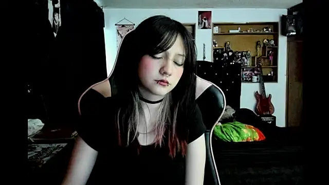 Snapshot of Maki_Zein_ chatting on 01-15-26, 10:57 Maki Zein online show from 01-15-26, 10:57