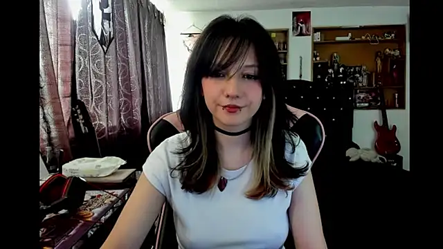 Snapshot of Maki_Zein_ chatting on 02-04-26, 08:03 Maki Zein online show from 02-04-26, 08:03