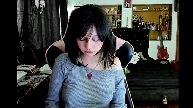 Snapshot of Maki_Zein_ chatting on 02-11-26, 08:58 Maki Zein online show from 02-11-26, 08:58