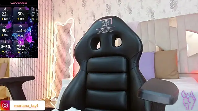 MARIANA TAY1 online show from 11-15-25, 03:04