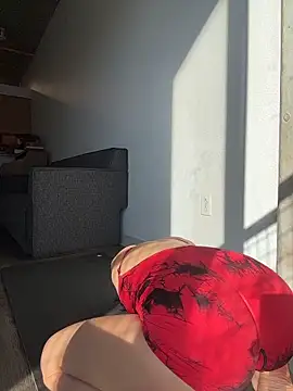 Snapshot of Lolathebaddie chatting on 11-17-25, 04:13 Lolathebaddie online show from 11-17-25, 04:13