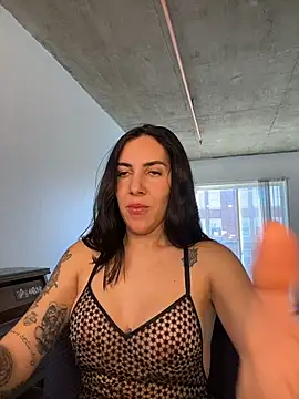 Snapshot of Lolathebaddie chatting on 02-05-26, 05:06 Lolathebaddie online show from 02-05-26, 05:06