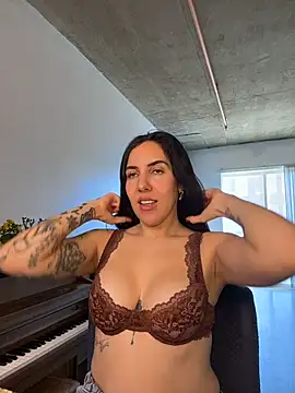 Snapshot of Lolathebaddie chatting on 02-26-26, 05:45 Lolathebaddie online show from 02-26-26, 05:45