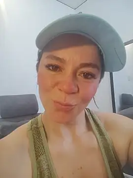 disneey2888 online show from 10-15-25, 03:45