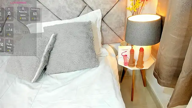  naylaa  online show from 04-23-26, 04:14