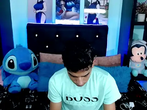 x Aaron x online show from 10-18-25, 04:26