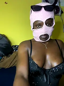 Snapshot of Sweetverah444 chatting on 11-01-25, 02:57 Sweetverah444 online show from 11-01-25, 02:57