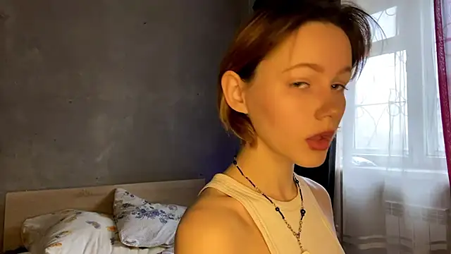 Kate mikki online show from 10-24-25, 04:42