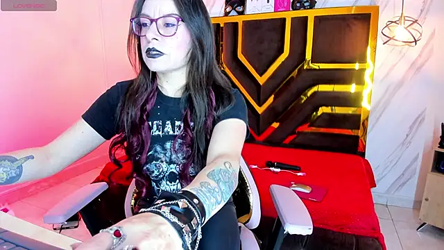 Evangelinejoness  online show from 10-16-25, 11:44