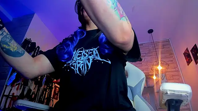 Evangelinejoness  online show from 04-28-26, 11:48