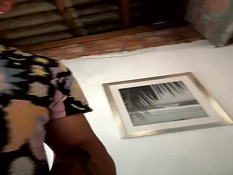 Snapshot of Pierry_tchunay chatting on 10-23-25, 02:05 Pierry tchunay online show from 10-23-25, 02:05