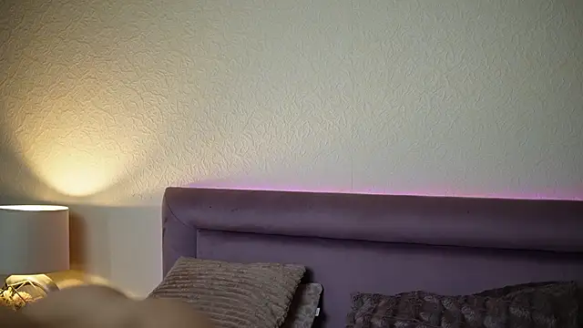 JoelleApril online show from 04-28-26, 08:14