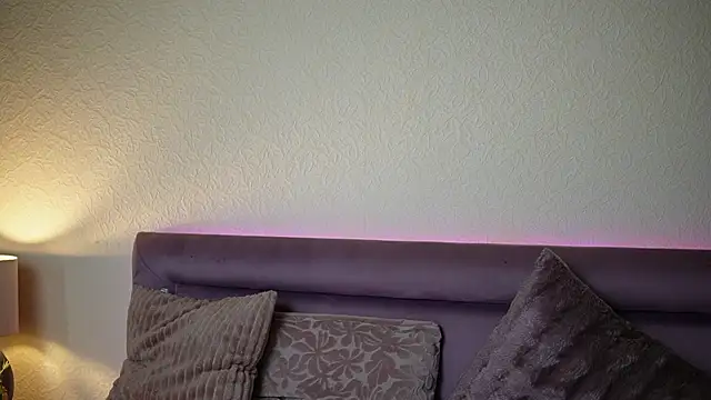 JoelleApril online show from 04-29-26, 08:04