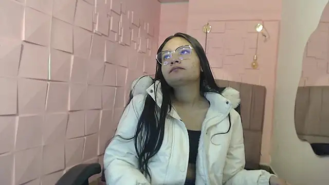 Snapshot of _kita chatting on 10-25-25, 01:40 kita online show from 10-25-25, 01:40