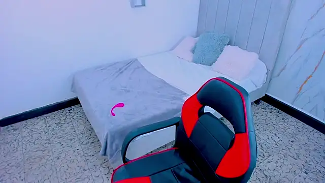 Amira mansour online show from 11-24-25, 07:35