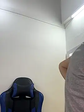 Snapshot of Adeline_1 chatting on 12-05-25, 02:20 Adeline 1 online show from 12-05-25, 02:20