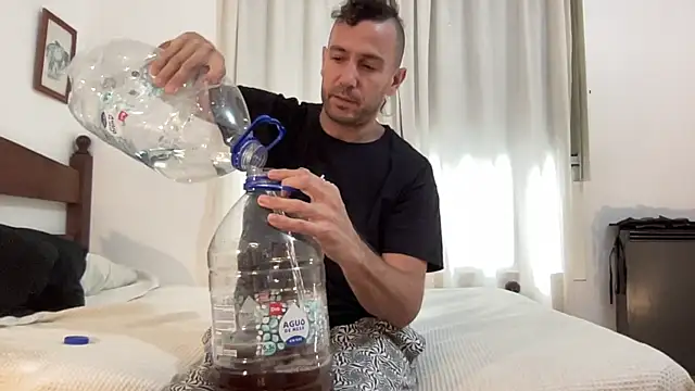 Snapshot of absoluthorrorfield chatting on 01-06-26, 08:12 absoluthorrorfield online show from 01-06-26, 08:12