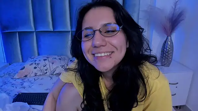 HollyPeach online show from 07-28-26, 08:52
