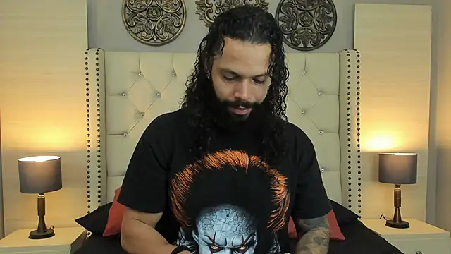 Snapshot of AlukardBig chatting on 11-01-25, 12:40 AlukardBig online show from 11-01-25, 12:40