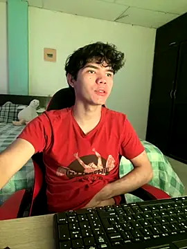 Snapshot of Im_Camii chatting on 10-30-25, 04:30 Im Camii online show from 10-30-25, 04:30