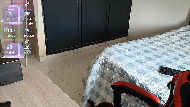 Snapshot of Im_Camii chatting on 11-11-25, 07:14 Im Camii online show from 11-11-25, 07:14