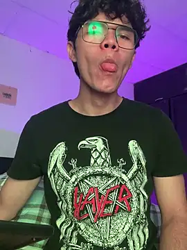 Snapshot of Im_Camii chatting on 12-22-25, 10:18 Im Camii online show from 12-22-25, 10:18