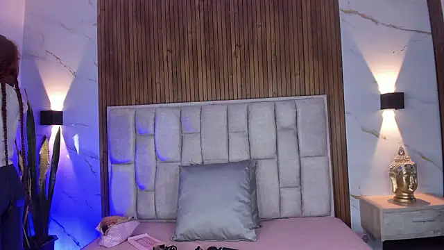 Sassha ferrer online show from 03-17-26, 06:44