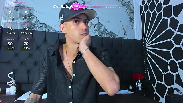 Snapshot of DerryAndIzzy chatting on 05-11-26, 05:57 DerryAndIzzy online show from 05-11-26, 05:57
